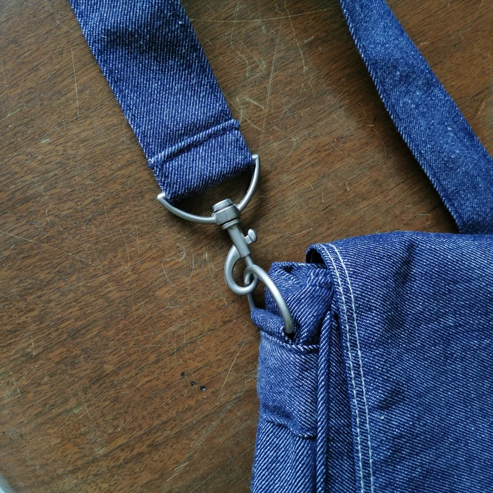 Retro 90s Tommy Hilfiger Jean Messenger Bag - Picture 4 of 9